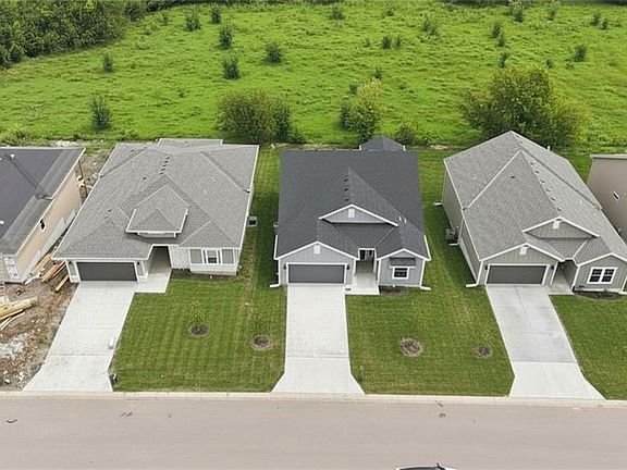 3rd image of 20665 Skyview Ln