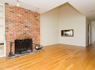 410 11th St NE APT 22, Washington, DC 20002