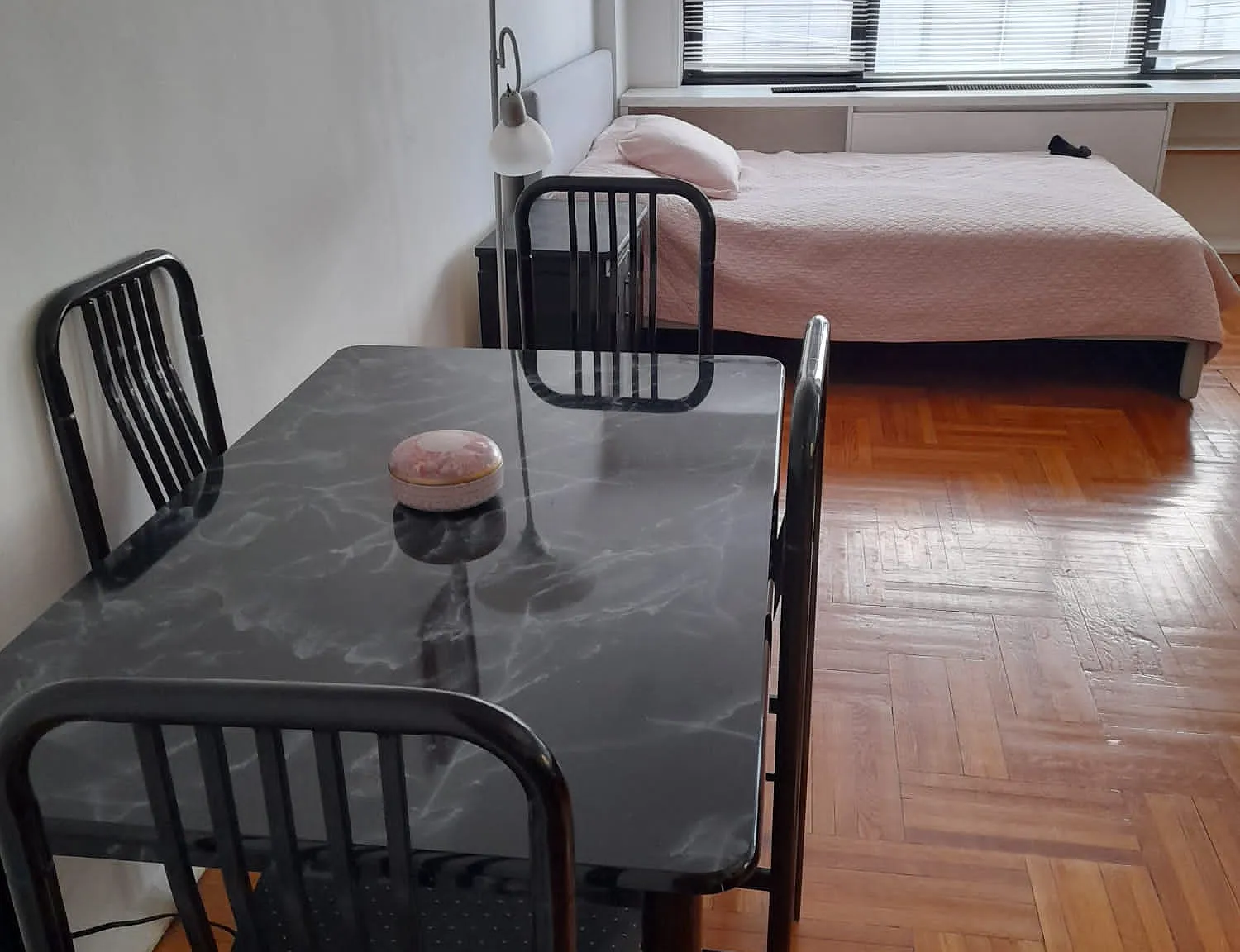 210 E 47th St — Photo 3