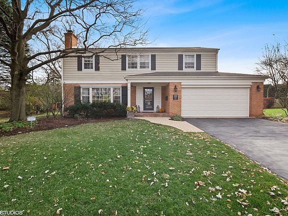 2nd image of 2107 Larkdale Dr