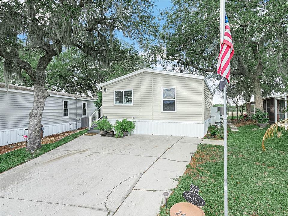 1st image of 24 Silversides St