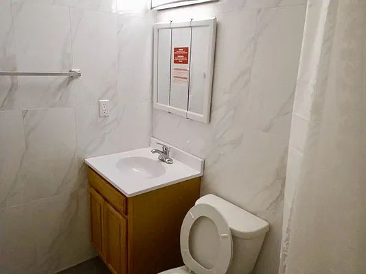 Rented by Century 21 New Golden Age Realty | media 8