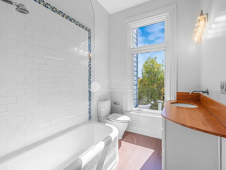569 Capp St — Photo 14
