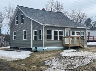 28 Delmont St, Presque Isle, ME 04769