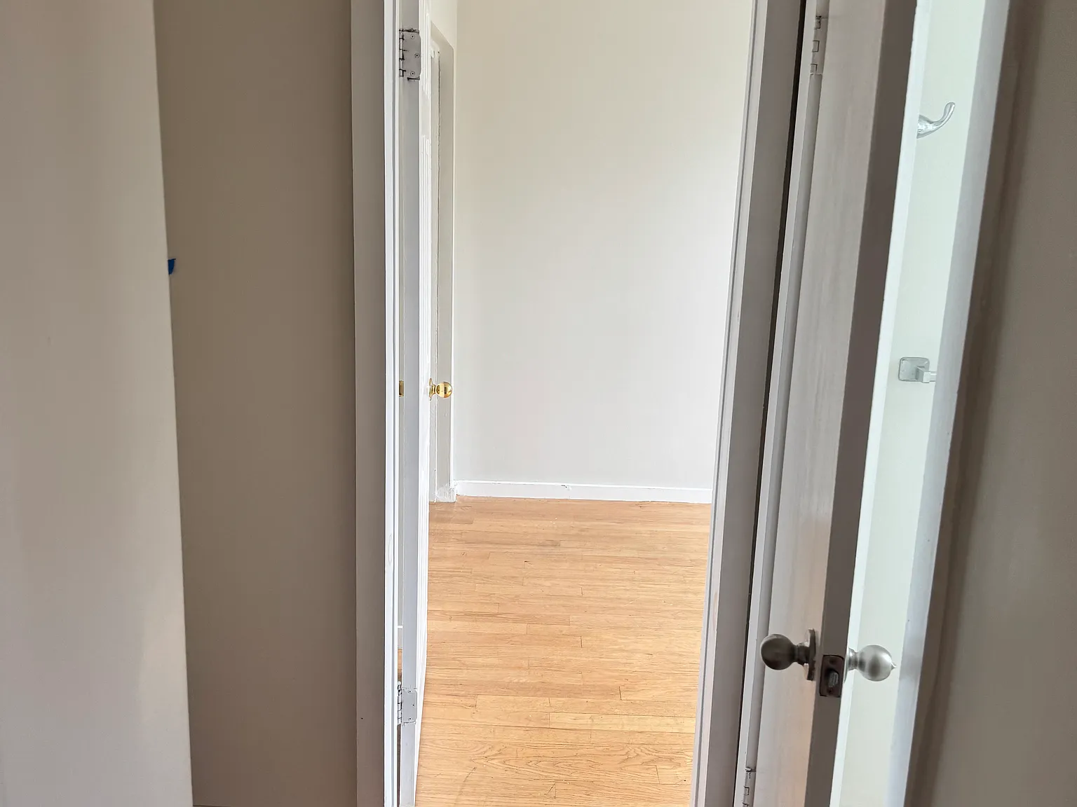 2 bed, 1.0 bath, $2,880 — Photo 3
