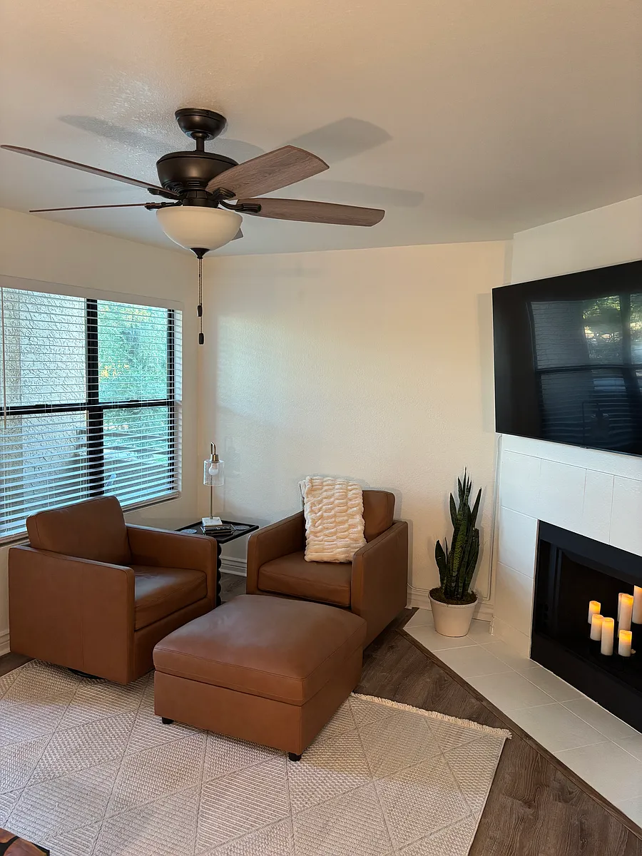 Building Photo - 8787 E Mountain View Rd #2023