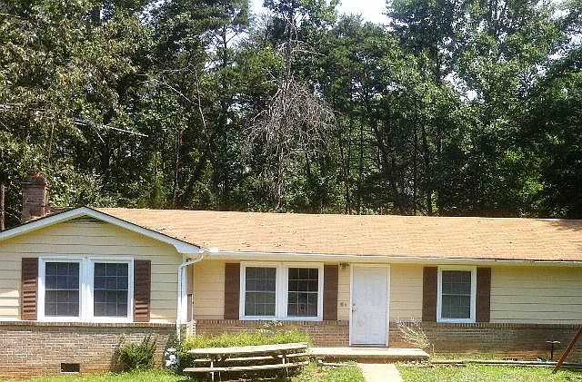 1st image of 92 Rock Wall Dr