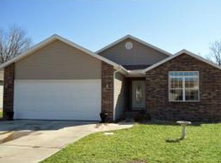 115 W Gum Rd, Carterville, MO 64835