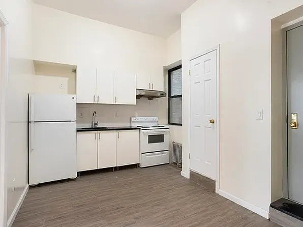 54 Henry Street image 1 of 7