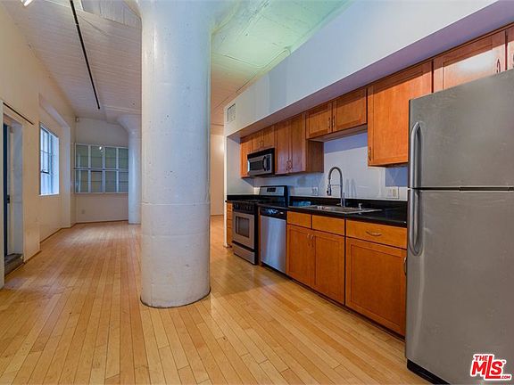4th image of 420 S San Pedro St APT 231