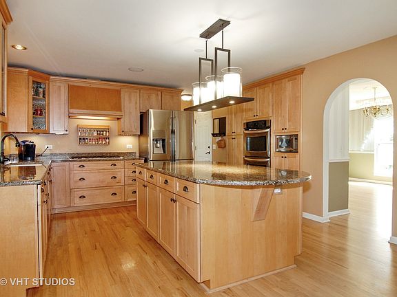 3rd image of 2499 Glenford Dr
