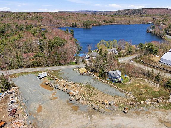 3rd image of 961 Cobequid Rd