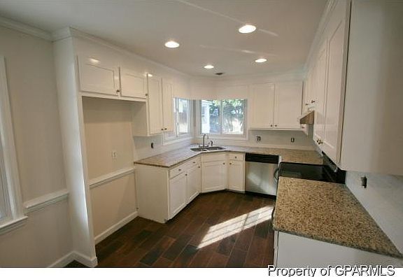 4th image of 111 Kimberley Dr