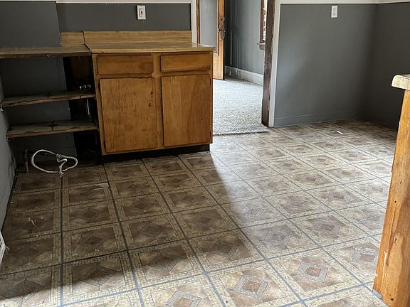 2nd image of 10005 Sophia Ave #2