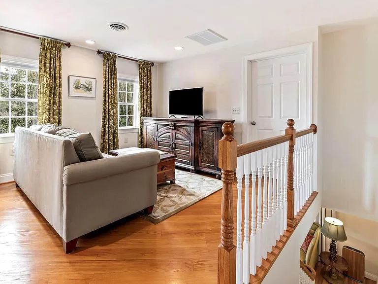 119 Watson Rd — Photo 24