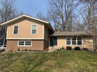 228 Parkview Dr, Aurora, OH 44202