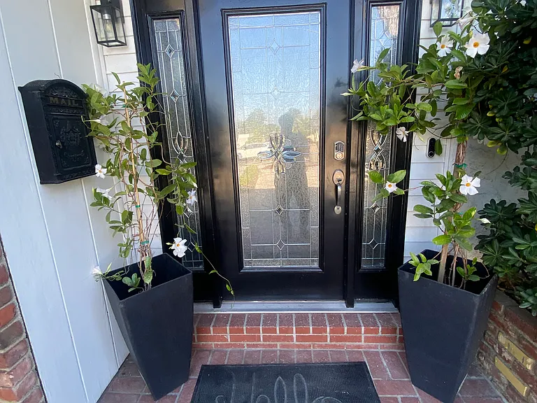 11235 Louise Ave — Photo 1