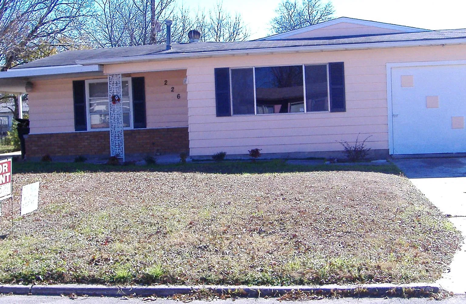 3 bed, 1492 sqft, $1,200 — Photo 1