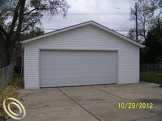 2nd image of 2220 Medford St
