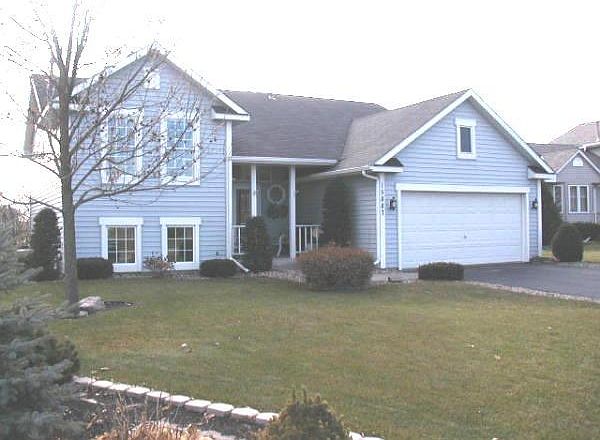 1st image of 15887 Garrett Dr