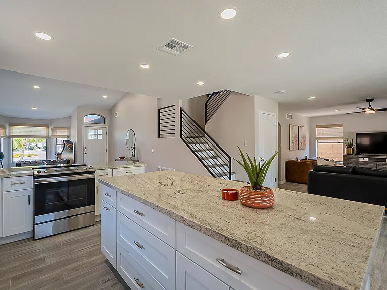 1078 S Riata St — Photo 17