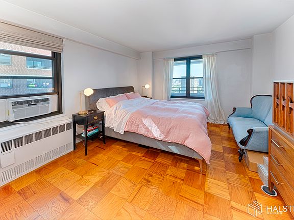 5th image of 210 E Broadway APT H1607