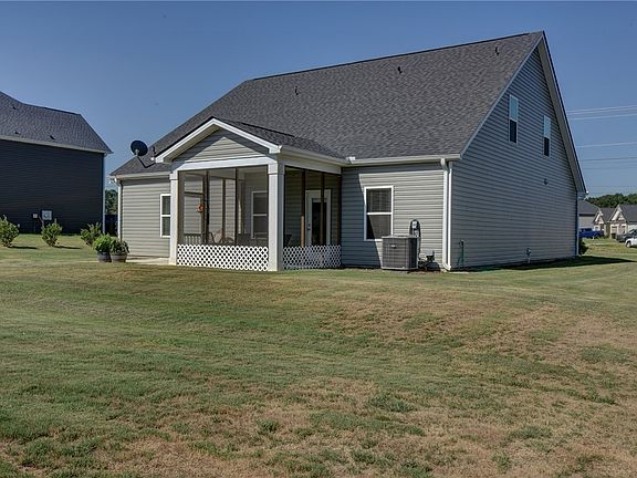 2nd image of 220 Clinkscales Rd