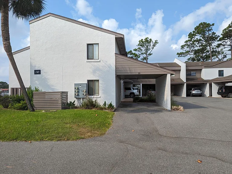 6901 N Lagoon Dr #10 — Photo 4