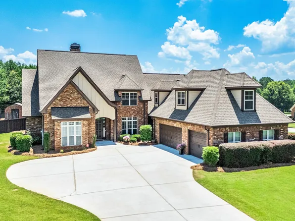 53 Ranan Ln, Newnan, GA 30263