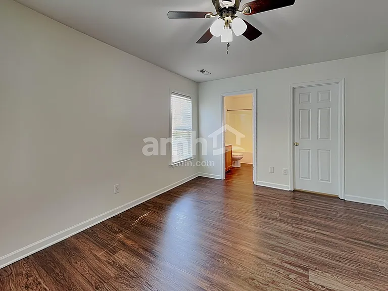 1867 Longmont Dr — Photo 10