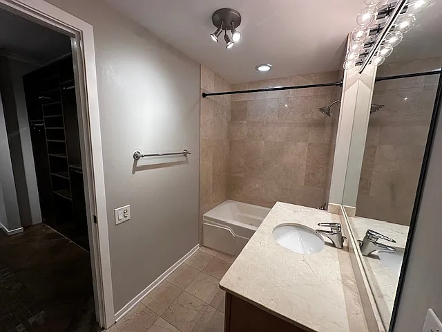 210 S Desplaines St #2211 — Photo 15