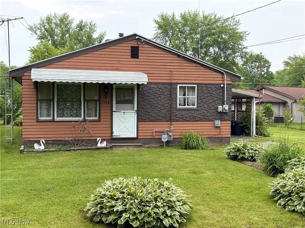 1548 Warchester Ave, Lake Milton, OH 44429