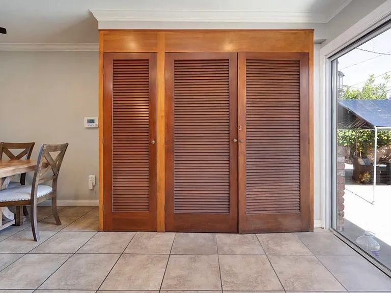2416 S San Antonio Ave — Photo 12