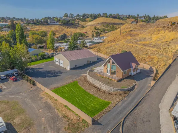 2204 13th St, Clarkston, WA 99403