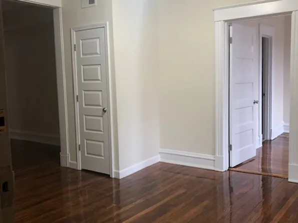 West Grace Apts