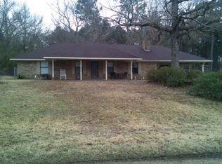 208 Julia Ann Dr, Natchitoches, LA 71457
