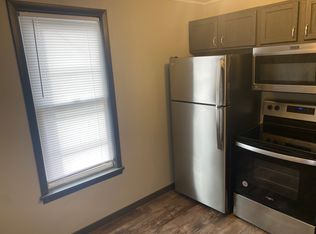 118 Bluff St APT 4, Dubuque, IA 52001