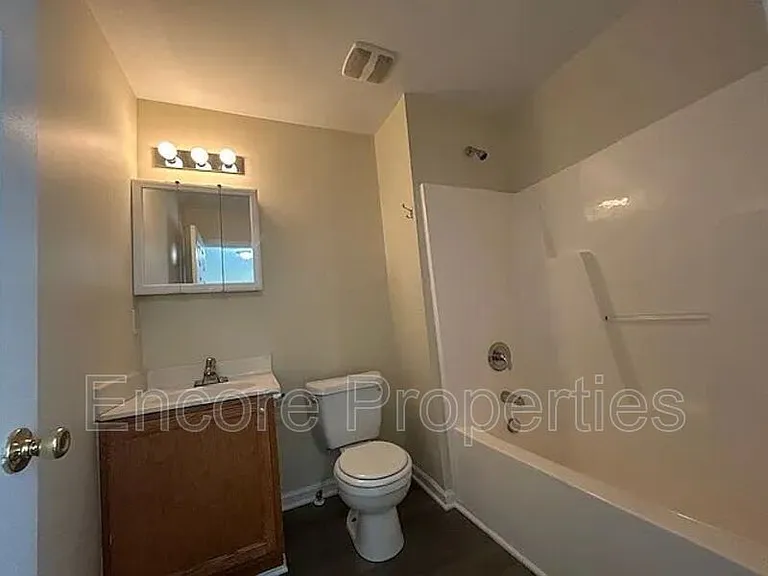 444 Anna St — Photo 15