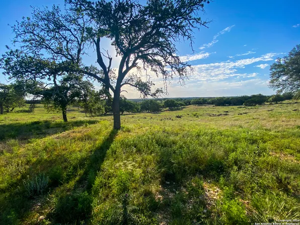 140 cattlemans crossing LOT 140, Kerrville, TX 78028