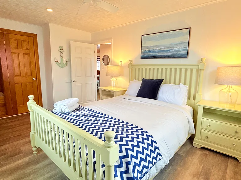 542 Ocean Ave #2 — Photo 8
