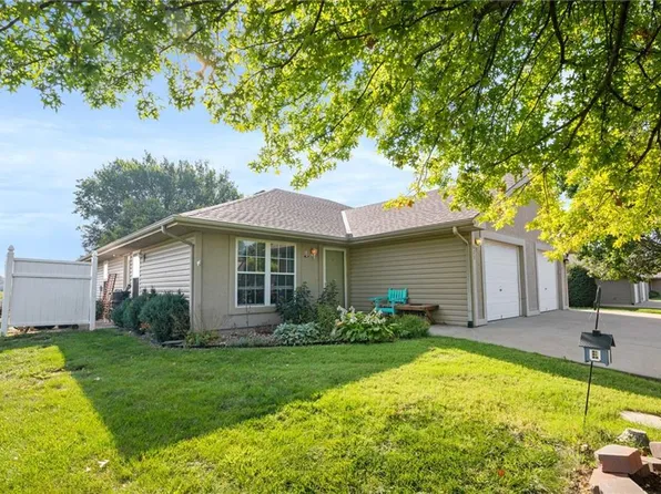 623 Jackson St, Louisburg, KS 66053