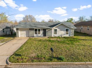 1397 E 143rd St, Glenpool, OK 74033