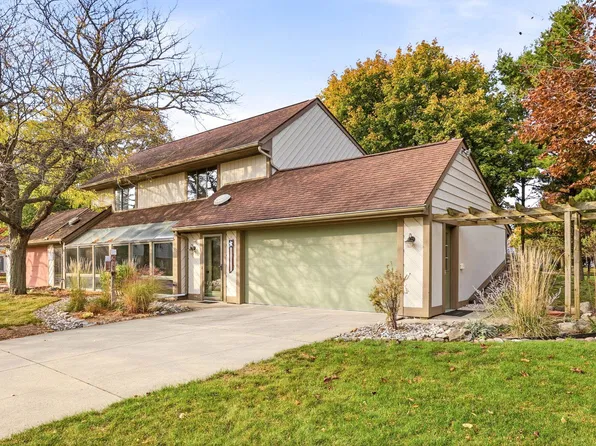 380 W Schleier St, Frankenmuth, MI 48734