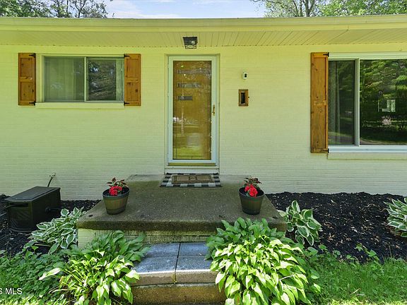 5th image of 4915 Swanbrook Ct