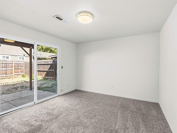 2nd image of 412 Lorraine Ave