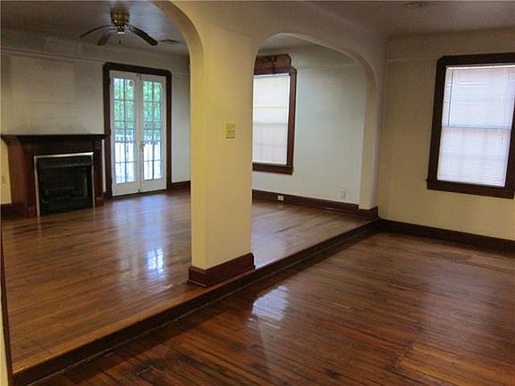 3rd image of 1519 Bodenger Blvd