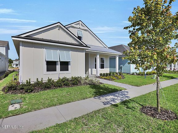 4th image of 48 BLUE HAMPTON Drive
