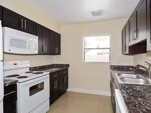 4th image of 432 46th St
