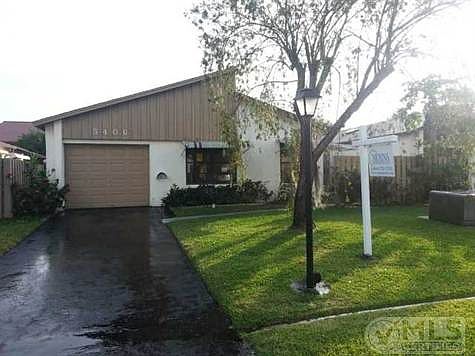 1st image of 5406 Mirror Lakes Blvd
