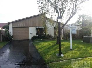 5406 Mirror Lakes Blvd, Boynton Beach, FL 33472